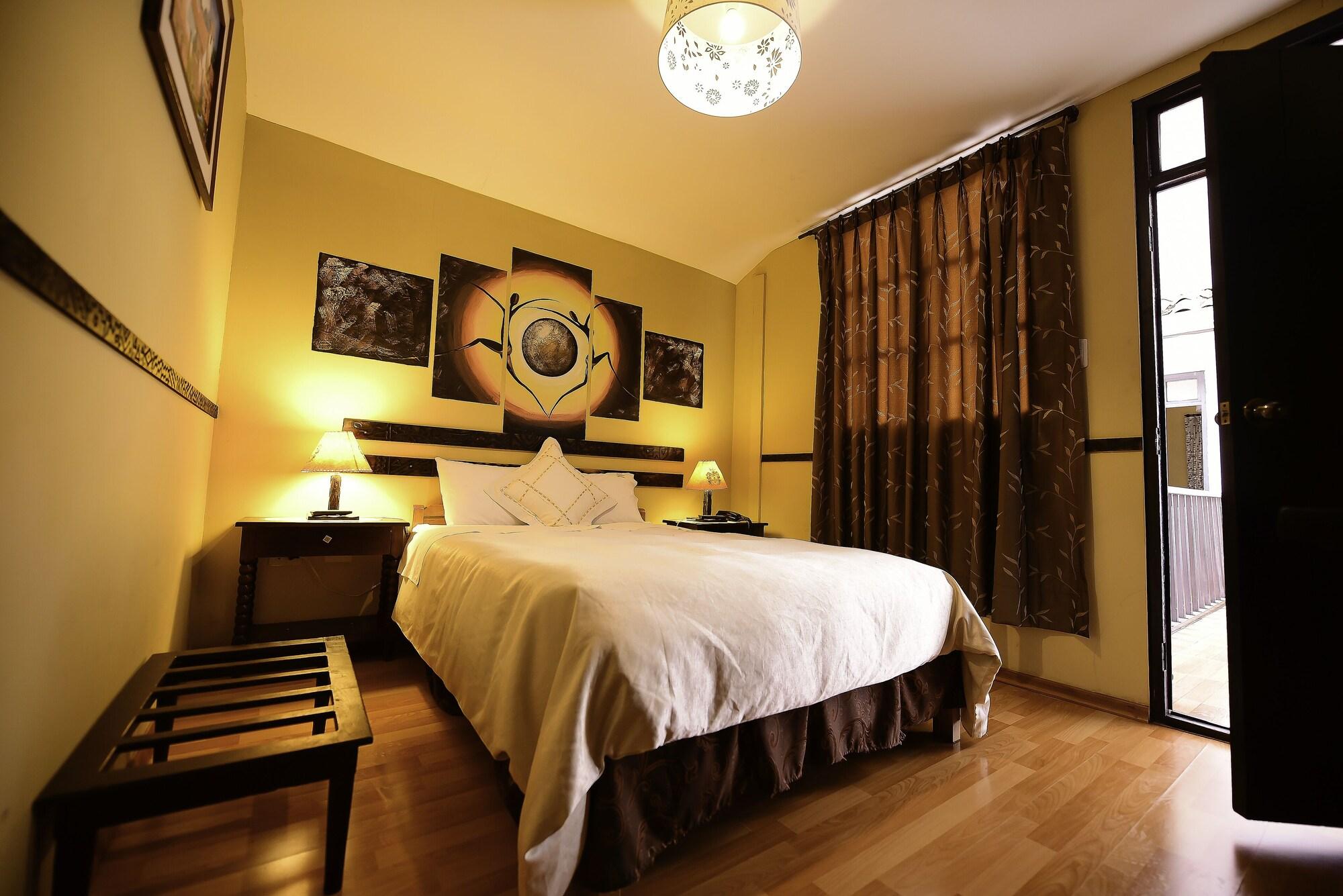 Yabar Hotel Plaza กุสโก ภายนอก รูปภาพ